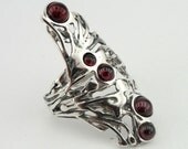 Stunning Long Sterling Silver Garnet Ring size 8 (h 1588b