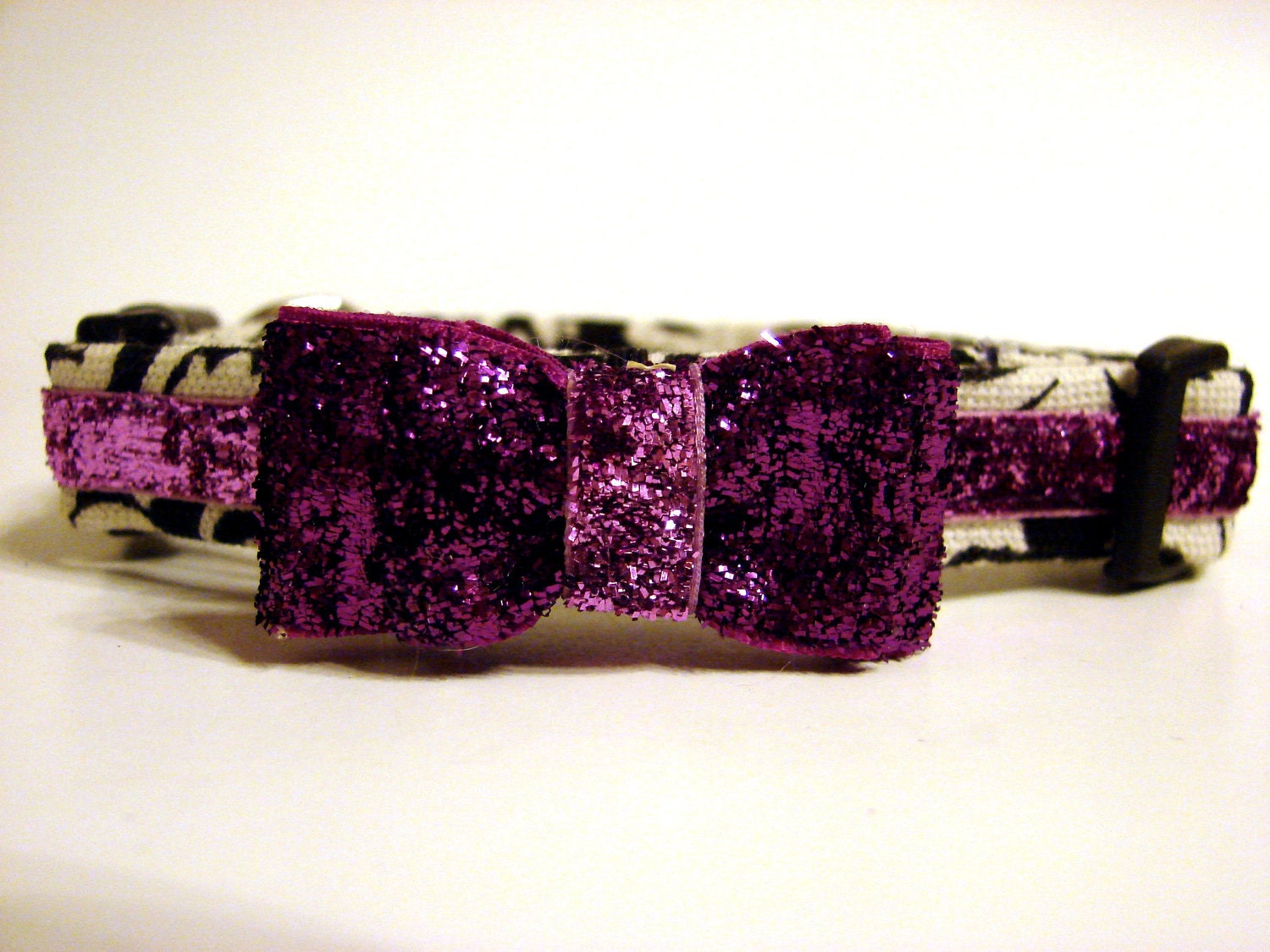 Dog Collar: Pink Glitter and Damask with Bow
