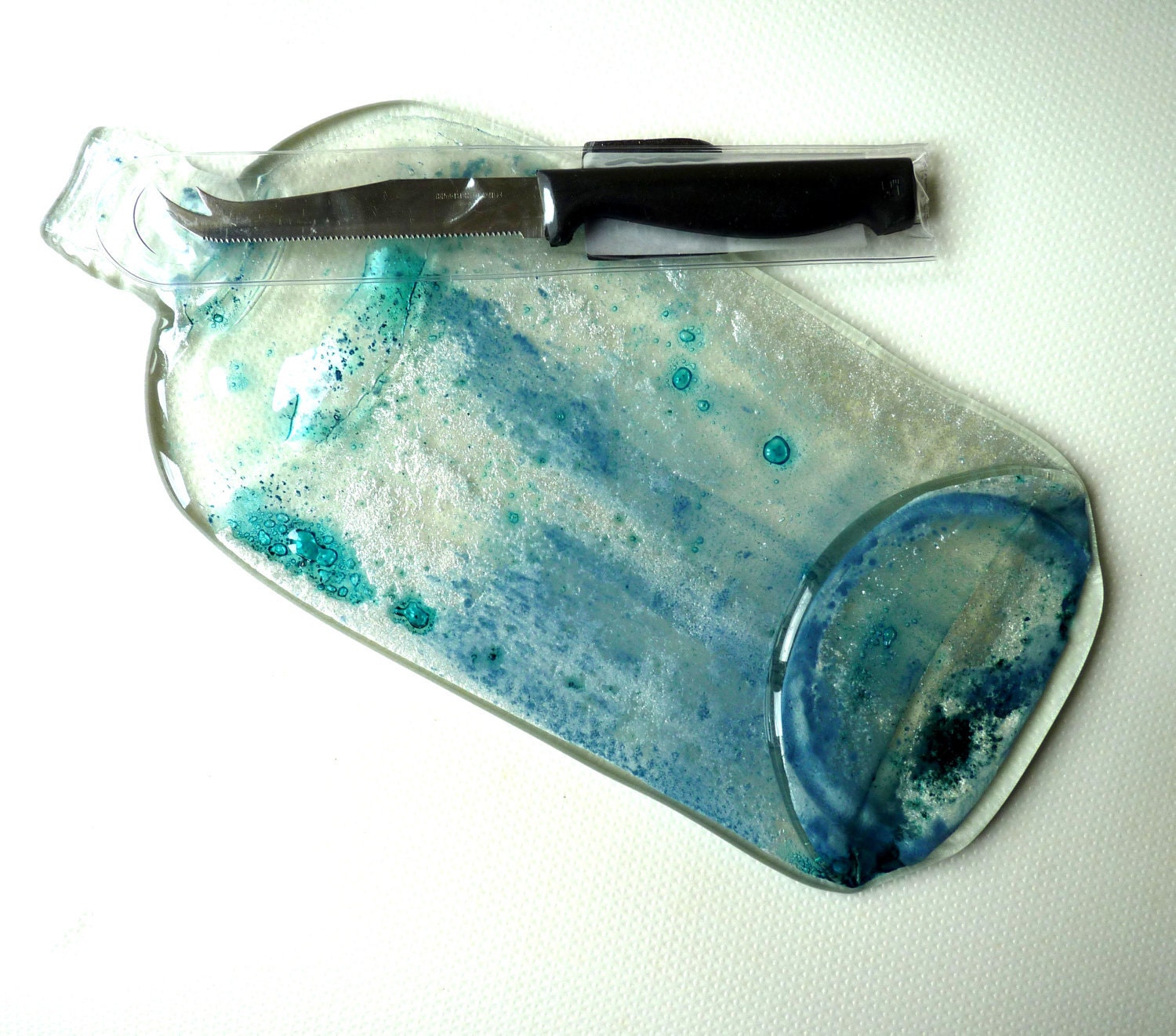 Flat bottle cheeseboard with knife- turquoise, silver, grey blue