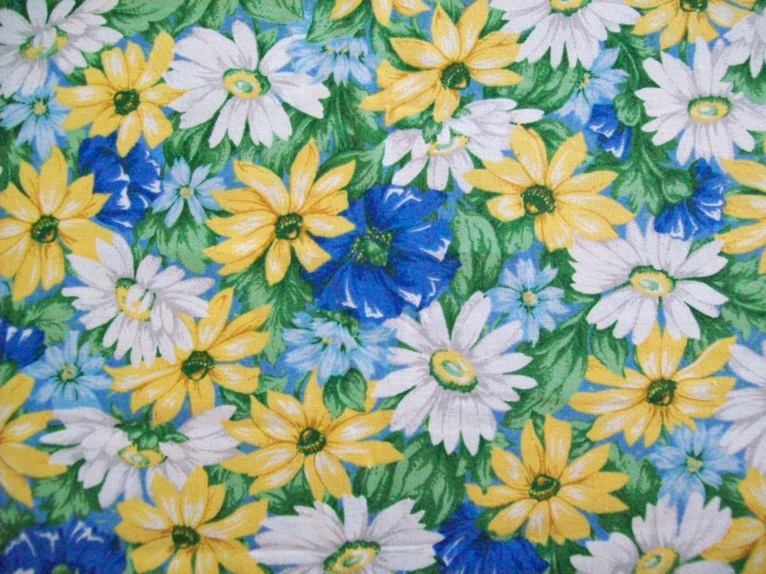 Spring Daisies cotton fabric 1 1/3 yard piece