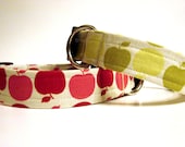 Dog Collar: Country Apples Green or Red