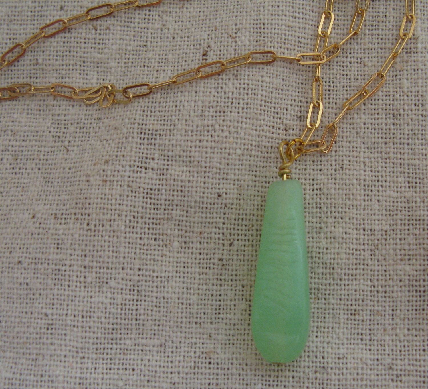Pale green glass bead necklace
