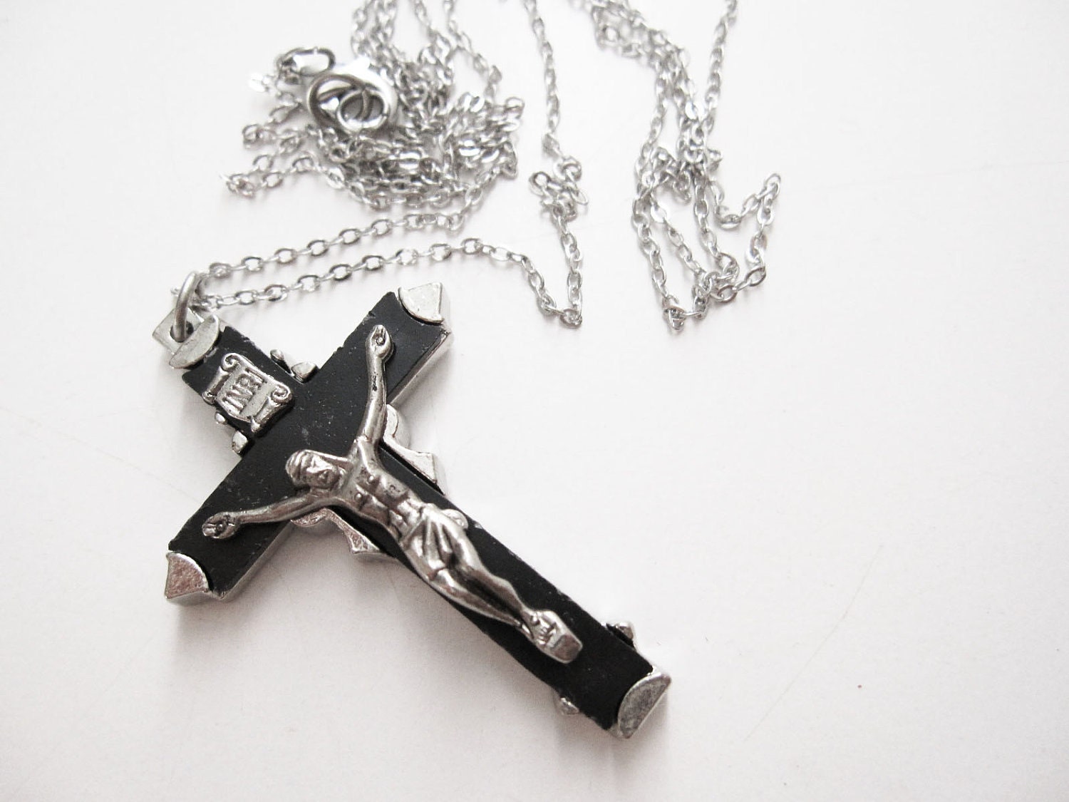 S I N G L E S Collection - Divinity Cross in Black Night
