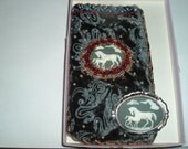 Mama  Horse and Baby Cameo Brooch With Matching Cell Phone Or Eyeglass Case