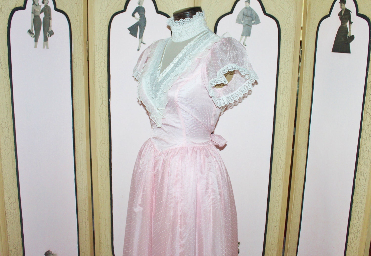 Vintage 1970's Pink and White Swiss Dot Victorian Revival Prom Dress. Small. US Shipping Included.