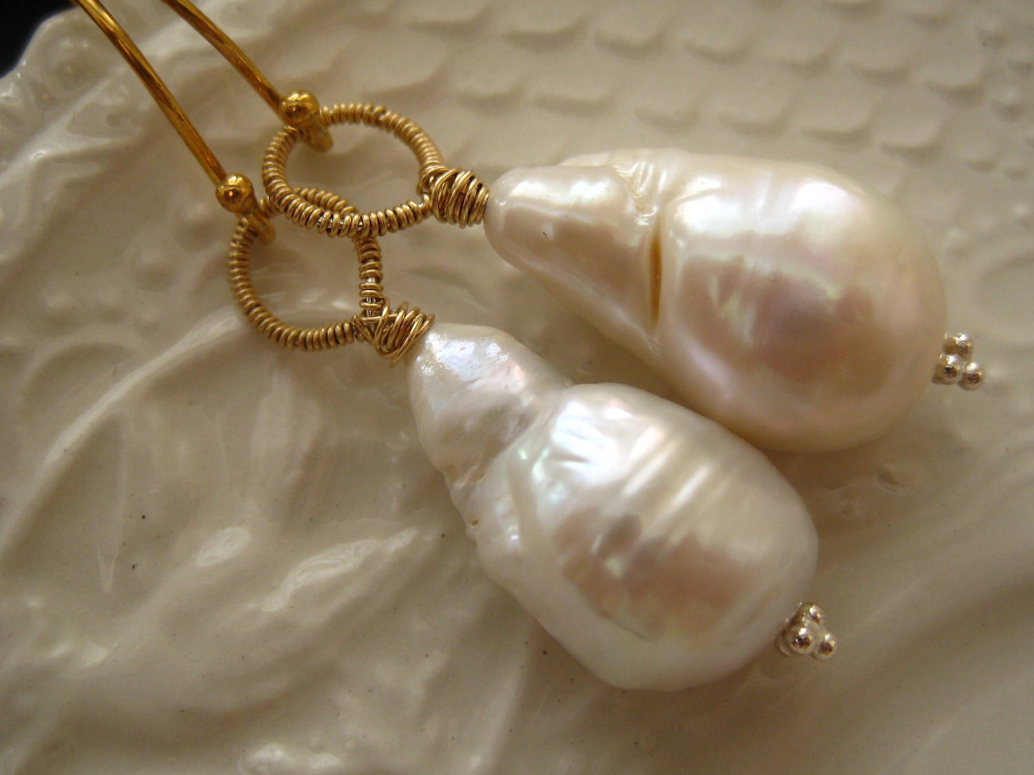 Baroque Pearl Earrings-The Girl with the Pearl Earring