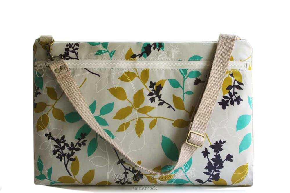 15" Macbook or Laptop bag with zipper pocket and detachable shoulder strap - Spring -Ready to ship