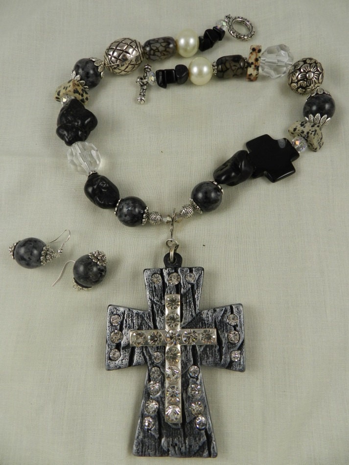 Chunky Cross Necklace Turquoise Rhinestone  Black