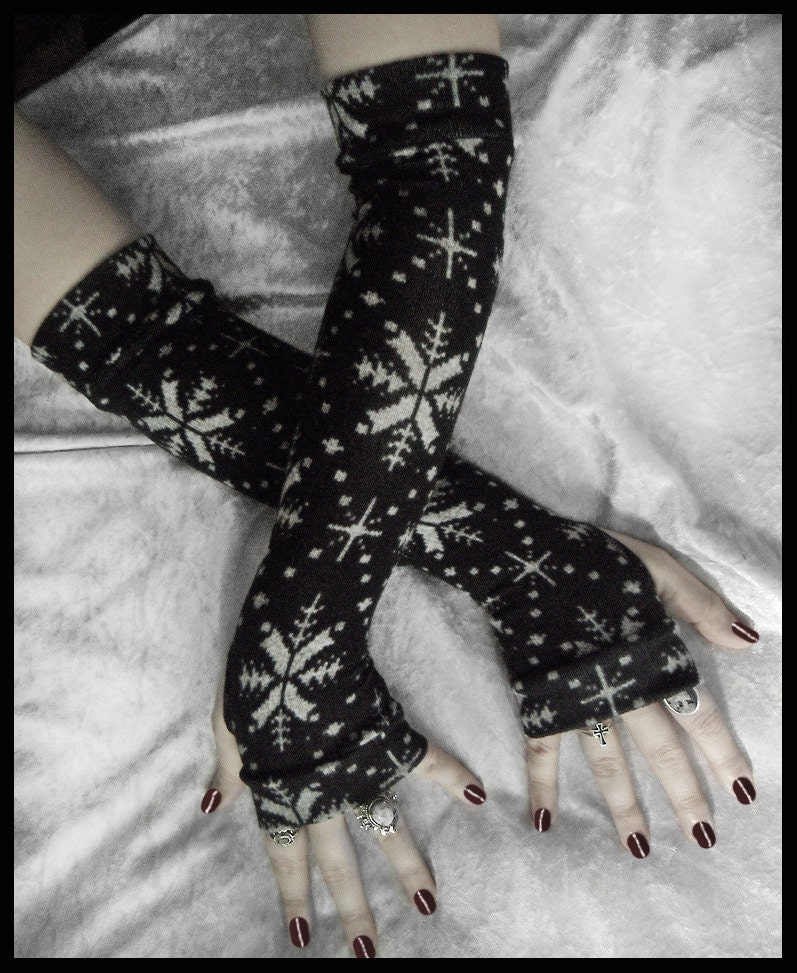 Midnight Frost Arm Warmers - Soft Black Sweater Knit Heather Grey Nordic Snowflakes - Fair Isle Bohemian Yoga Gothic Goth Ski Woodland Fall