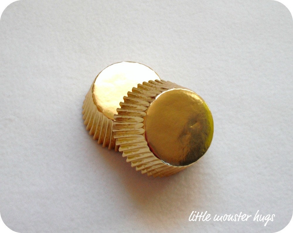 Gold Foil Greaseproof Baking Cups (36)