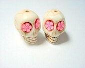 Red and Pink Flower Eyes in Ivory Howlite Skull Beads