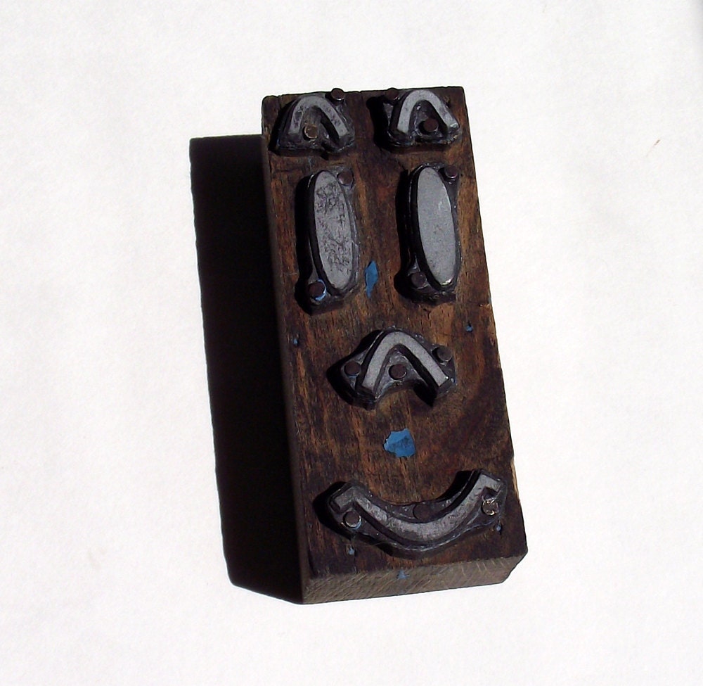 Vintage Letterpress Wood Block Print Block Smiley Face (001)
