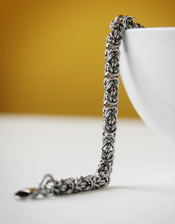 Byzantine chainmaille bracelet stainless steel - chunky unisex chainmail