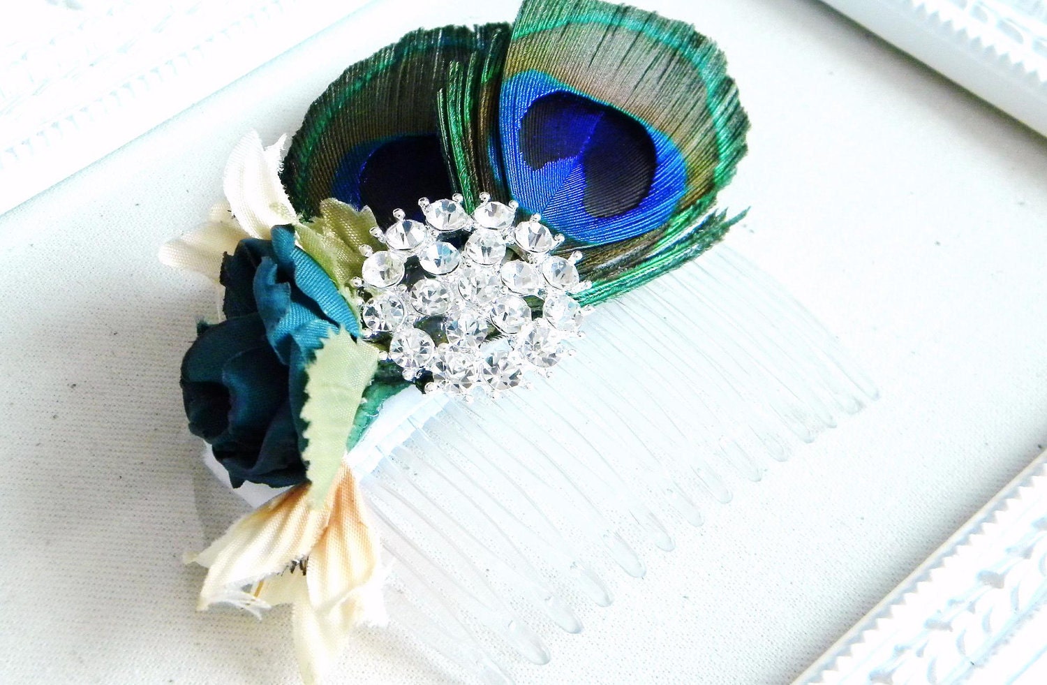 Peacock Bridal Hair Comb Vintage Style Wedding Occasion Accesory with Rhinestones Vintage Flower and Peacock Feathers