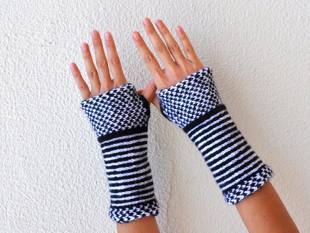 Wool Fingerless Gloves Armwarmers Black White Striped Plaid Hand Knit Warm Cozy Chic Christmas