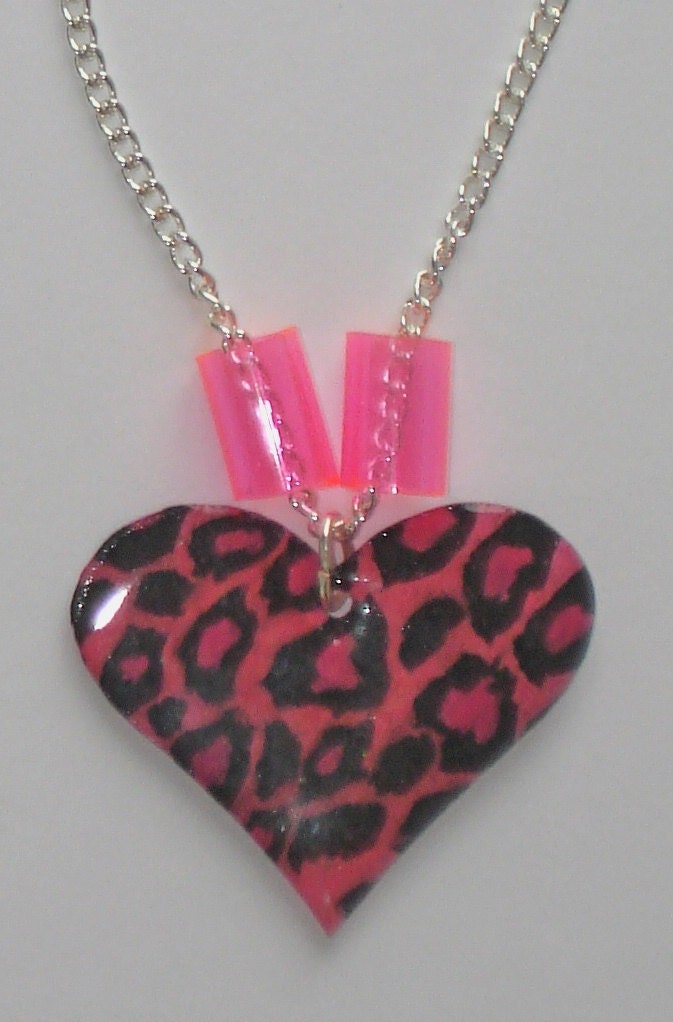 Small pink animal print heart with neon beads