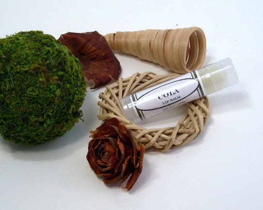 COLA - Natural lip balm