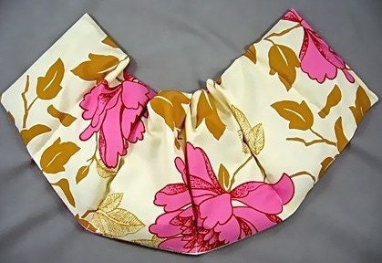 Ex Wide Neck Shoulder Heat Wrap Hot Cold Therapy Organic Flaxseed Lavender RiceTree Peony Pink Mother's Day Gift Treasury Feature