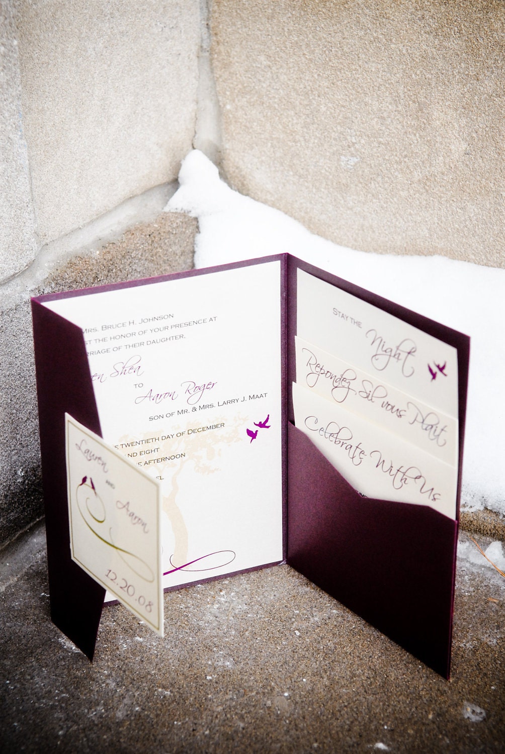 Set of 25 Love Bird Elegant Swirl Wedding Invitations