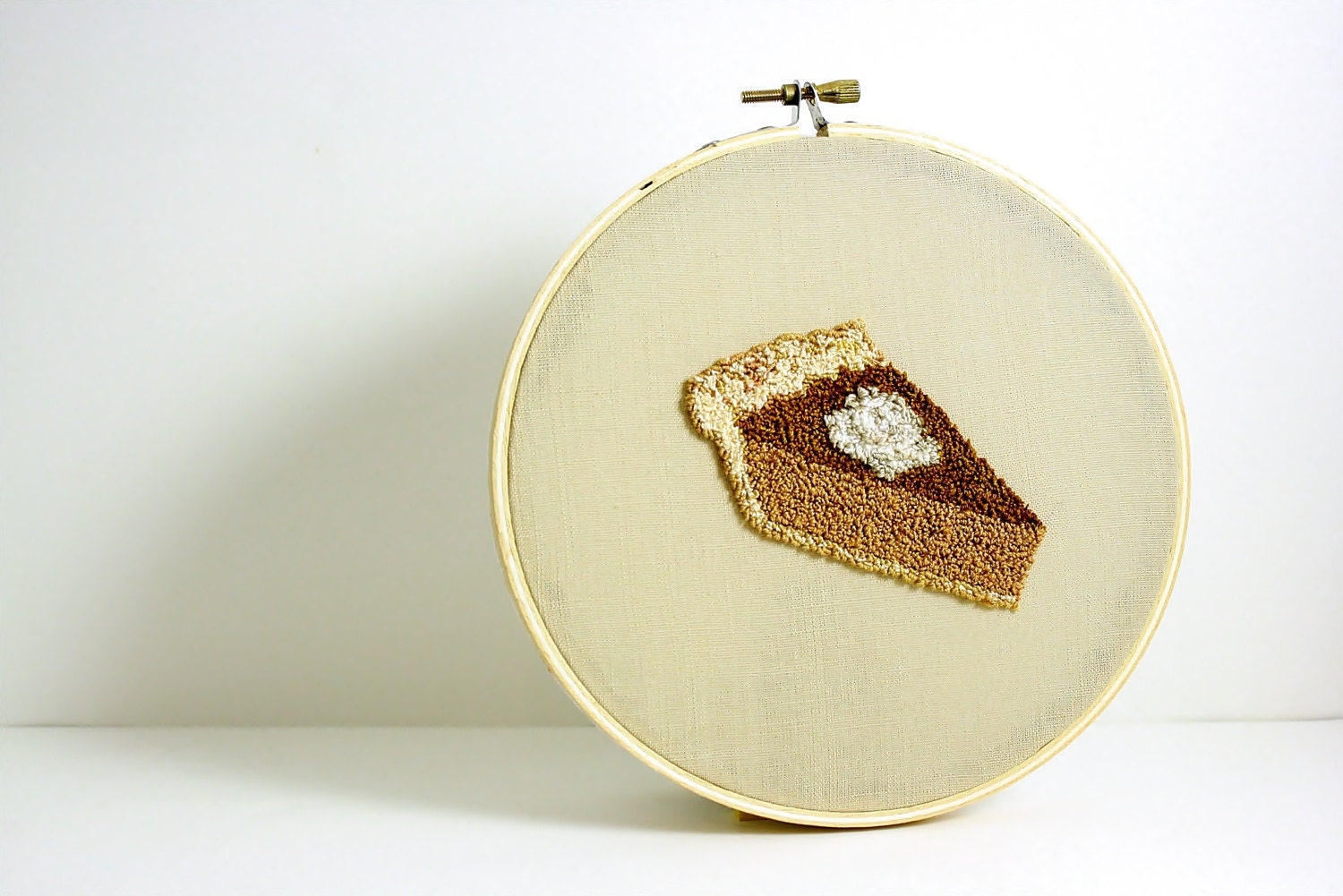 Pumpkin Pie Punch Needle Embroidery Hoop Art. Holiday Home Decor. Brown, Caramel, Tan, White. Neutral Colors. For Foodie or Chef.