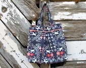 Amy Overnight Bag (extra large) - Granite Garden print