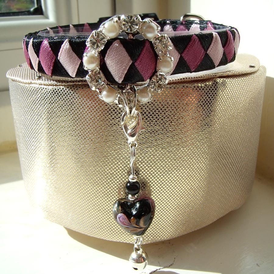 Cat Collar Designer Breakaway Black with Pink Diamonds