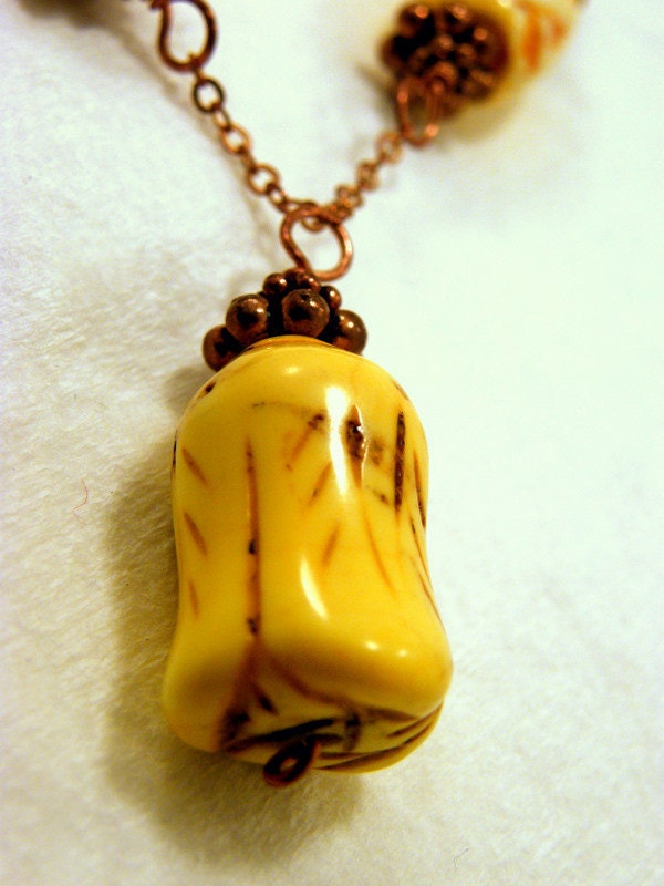 Ancient Style Golden Carved Flower Copper Necklace - Medieval