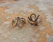 4 Trinity Brass Antique Gold Patina 6mm Open Petal Bead Cap - LOW SHIPPING