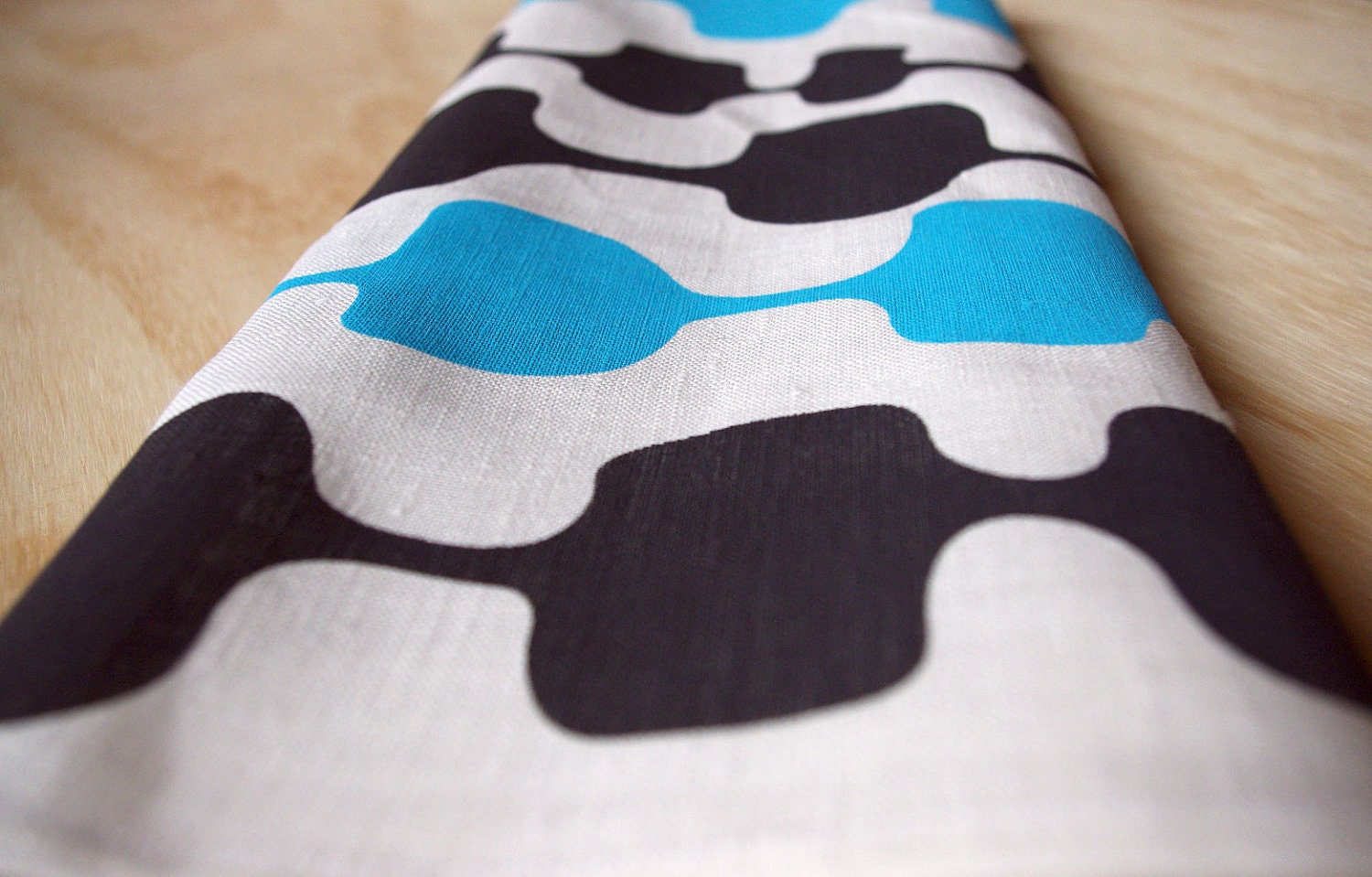 Linen 'Enka' Tea Towel (Cyan & Charcoal on White)