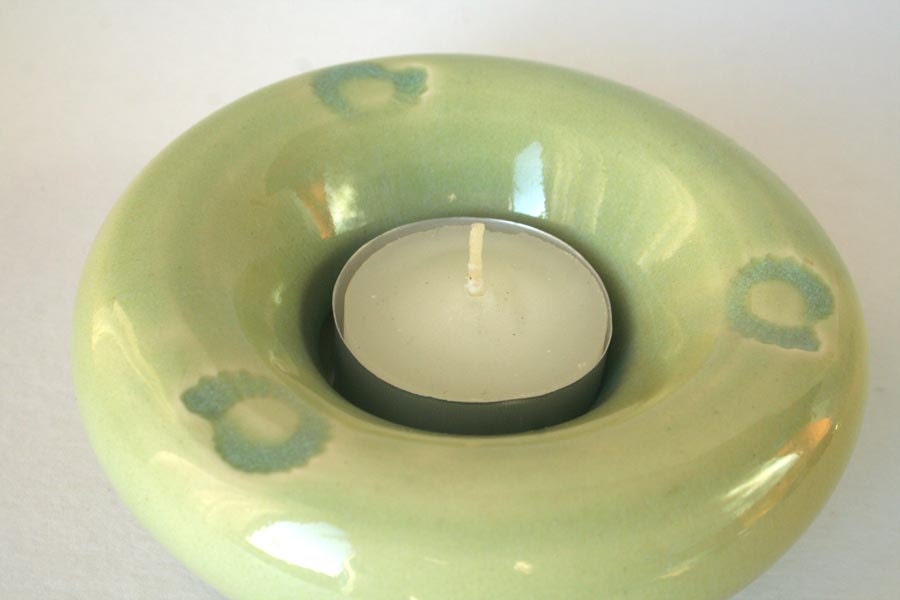 Pale green ceramic tealight holder