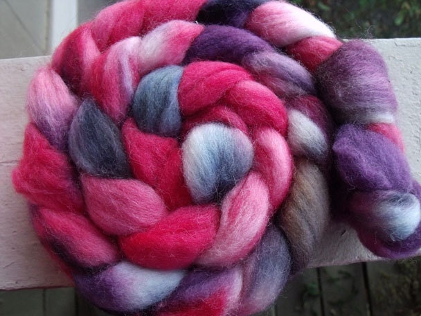 3.85 oz Hand-Painted Falkland Top in Heartsick