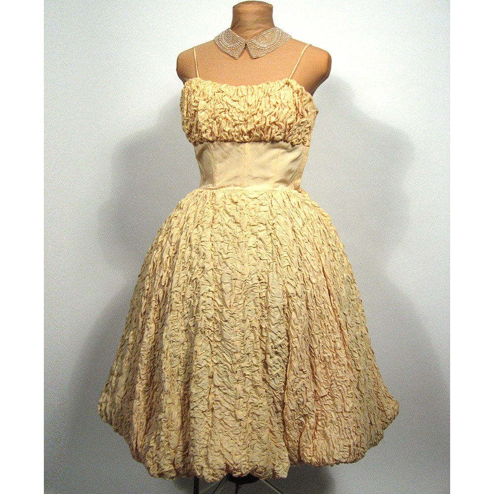 R E S E R V E D for NZ. Apricot formal prom dress. 1950's.