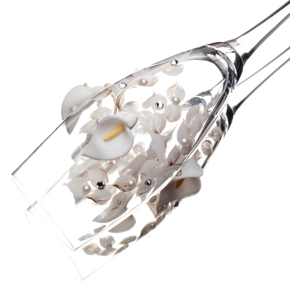 Wedding Toasting Flutes - Handpainted Calla Lily Champagne Glasses - White