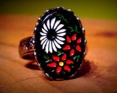 Black Floral Ring Vintage Japanese Intaglio Red and White Stone TAGT team