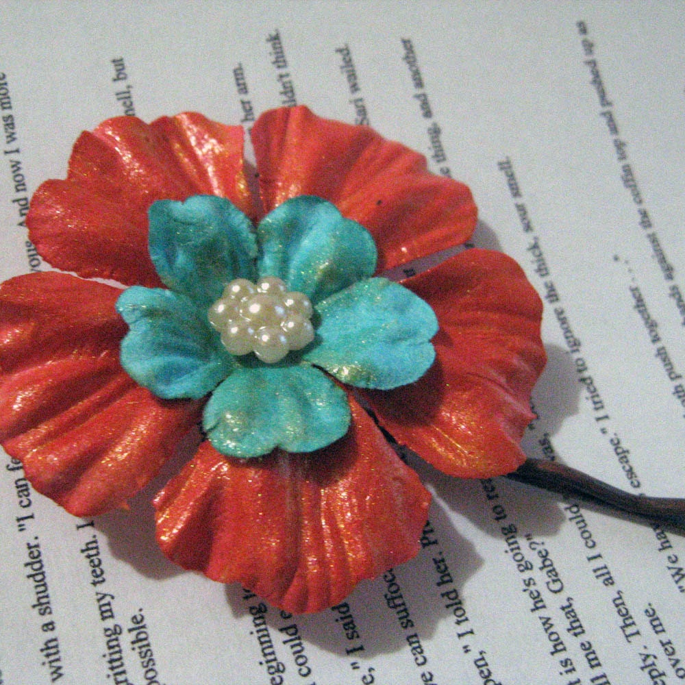 Lomasi Paper Flower Bobby Pins - Set of Two