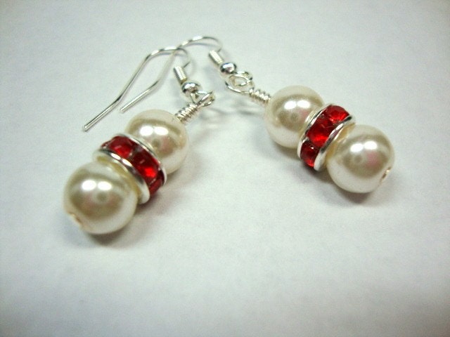 Red and White Delight Pearl Earrings