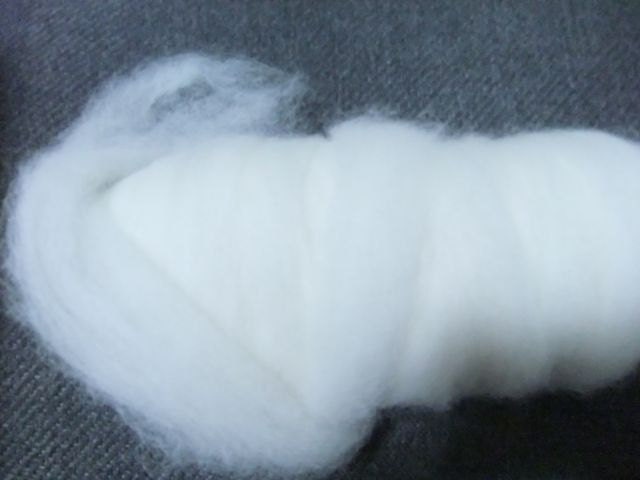 100% Huacaya Alpaca Roving White