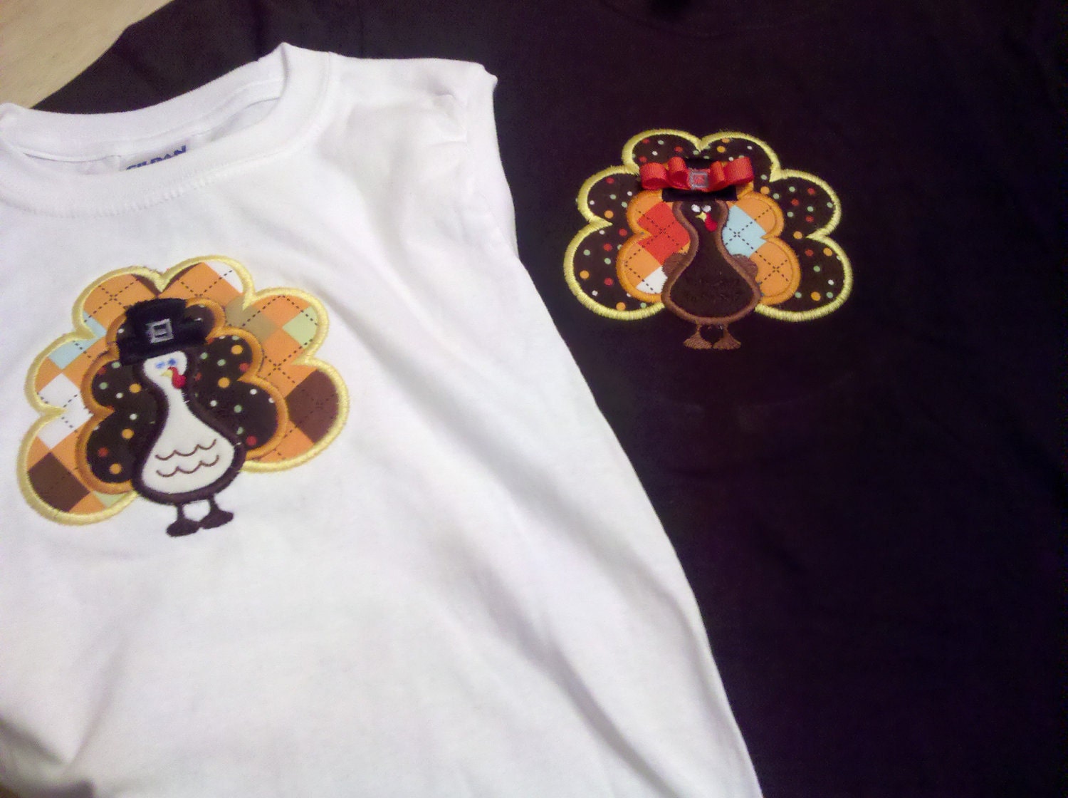 Mom and Me Thanksgiving Turkey applique shirt set