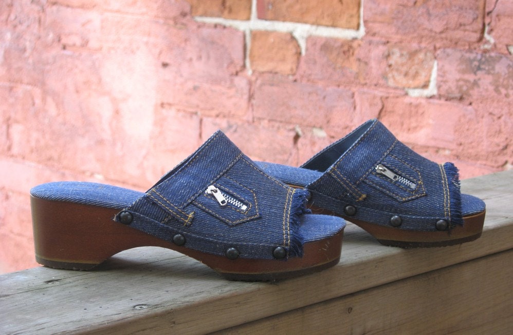 Vintage 70s Vegan Jean Wooden Clogs Mules 6 Zippers