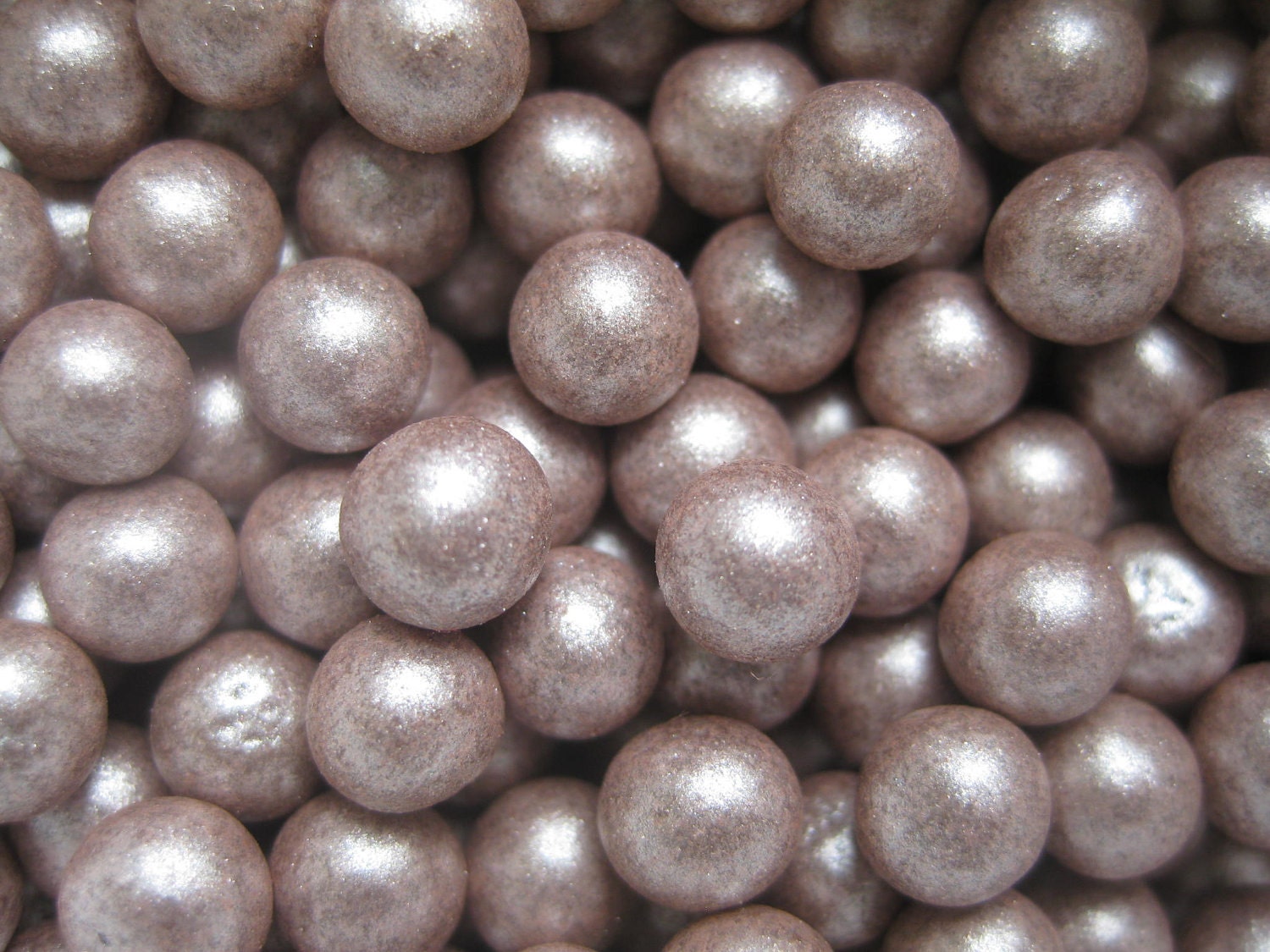 Edible fondant pearls 500 (5mm) Taupe