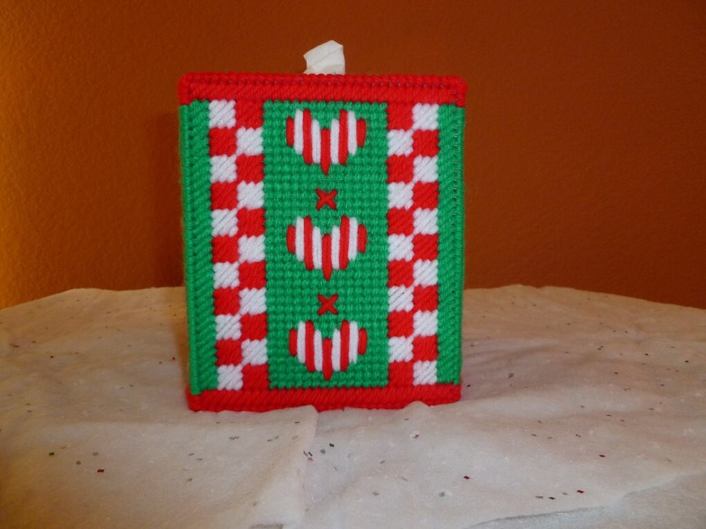Hearts Tissue Box Cover