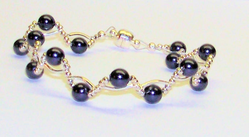 Purple Swarovski Pearl Bracelet with Magnetic Clasp