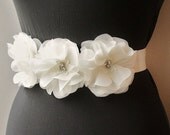 Ivory Bridal Sash, Belt, Wedding, Flower Sash, Beaded Sash, Dress, Satin Ribbon, Bridal, Rhinestone, Ivory Wedding