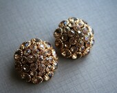 Signed JUDY LEE Gorgeous Topaz Rhinestone Pin Up Rockabilly Hollywood Glamour  Vintage Goldtone Dome Earrings with Topaz Vintage Rhinestone