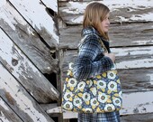 The Amy Overnight Bag (large) - Charcoal Bloom print