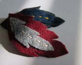 Set of 2 Wool Felt Feather Barrette - Hair Clip - Nature Bird Nest . Scarlet Red . Cranberry . Grey . Navy . Gold . Charcoal