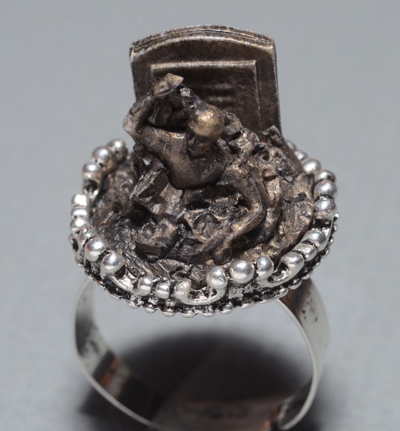 Psychobilly Jewelry - Cameo  Ring- Rising from the Grave Zombie- Antique Gold Finish