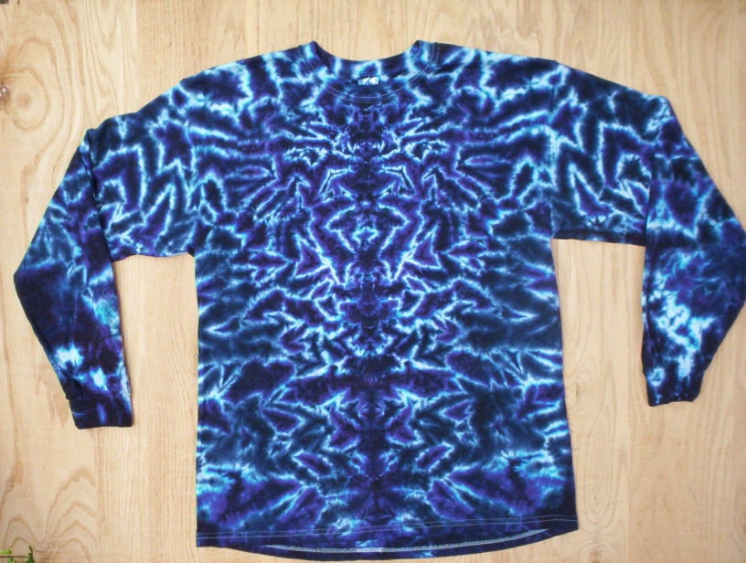 Tie Dye Long Sleeve Totem Size Large