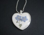 Resin Heart Forget Me Not Pendant
