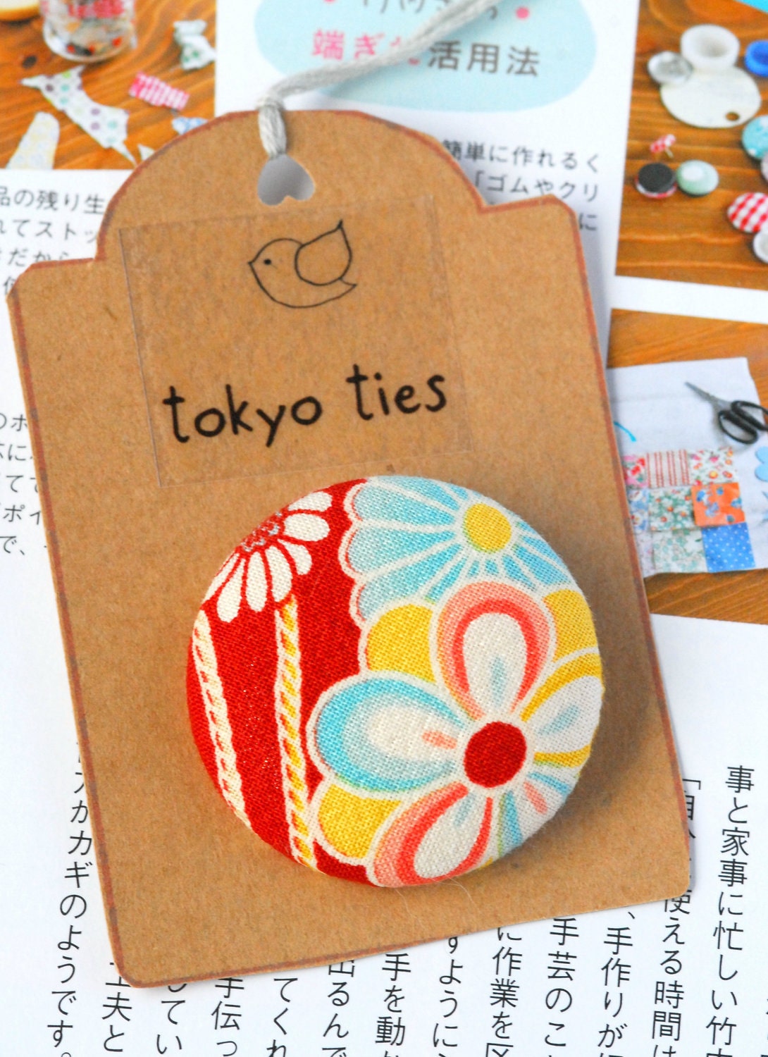 Kawaii Japanese Button Brooch- Japanese Blossoms